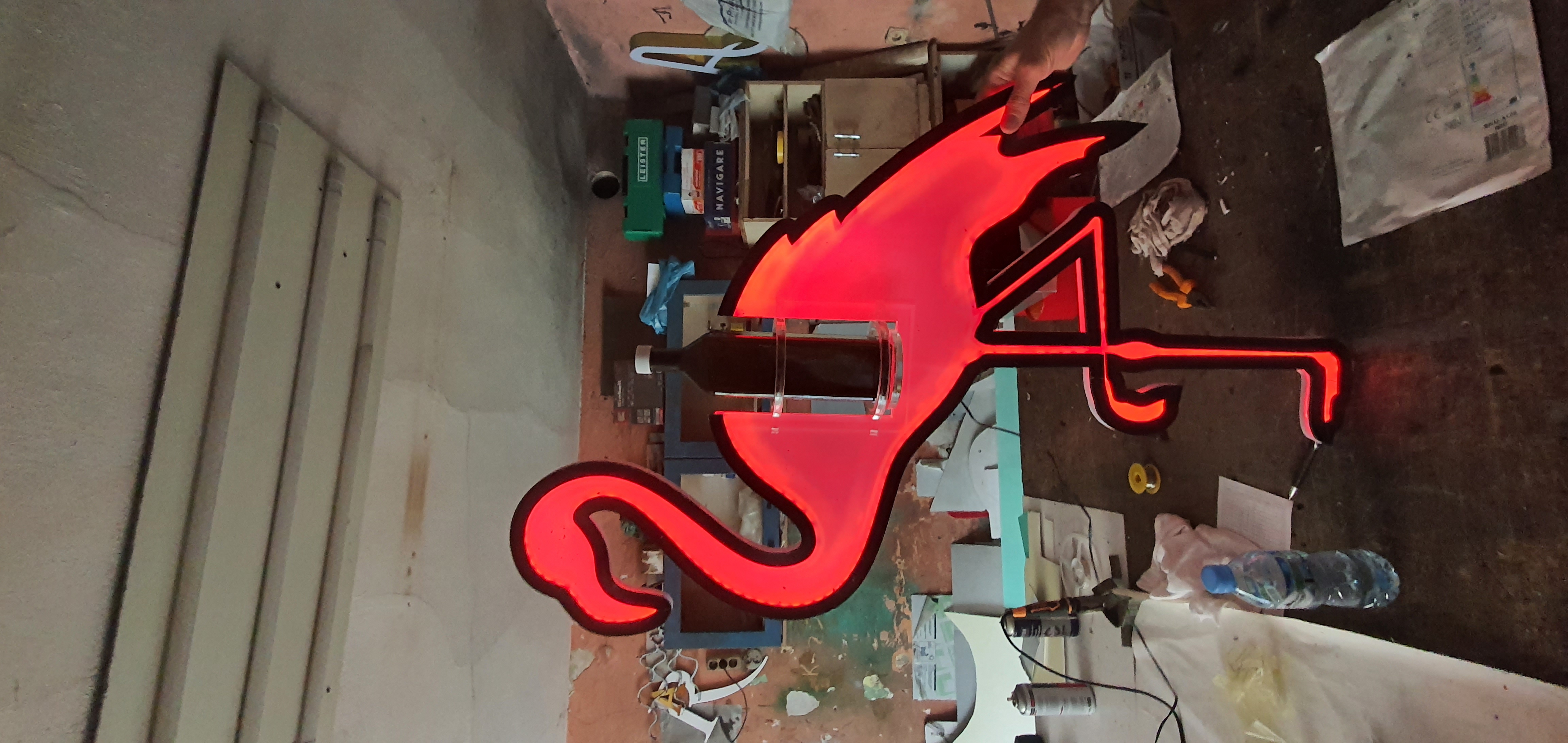 Insegna neon per locale